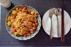 家常的土豆焖面