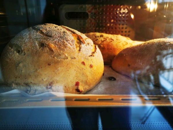 蔓越莓核桃红糖软欧