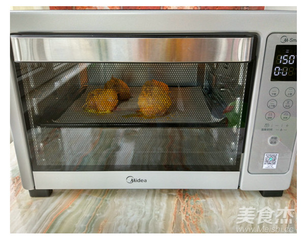 黄金烤鸡腿包饭