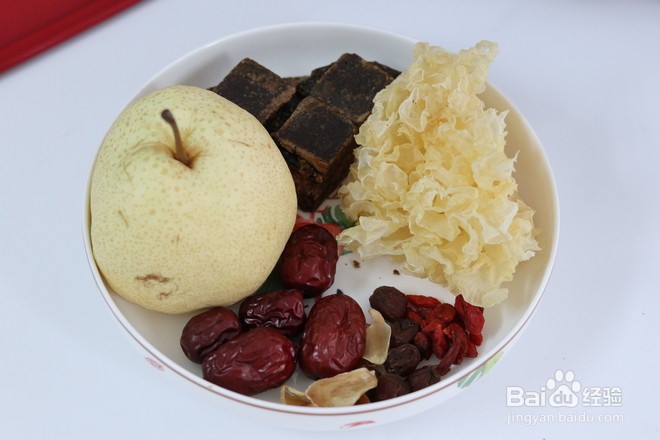 雪梨银耳汤的做法