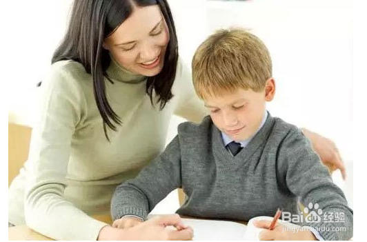 孩子沉迷手机游戏？家长怎么没想到学生手机？！