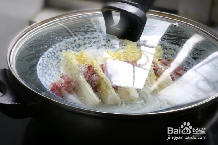 腊肠粉丝娃娃菜的做法