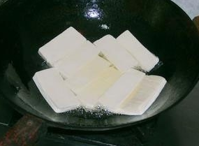 豆功夫花生豆腐的辣味做法