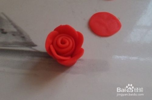怎样教孩子用橡皮泥做玫瑰花