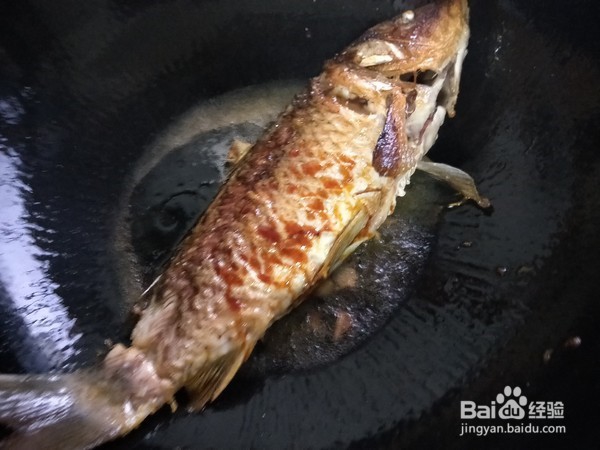 如何制作美味健康的红烧鲤鱼