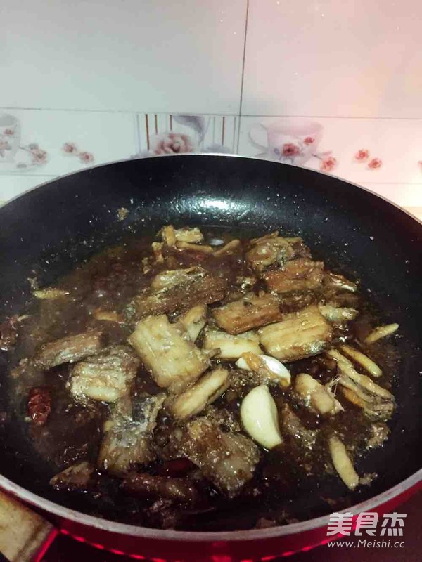 红烧带鱼的做法