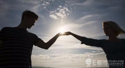 怎样让别人更爱自己
