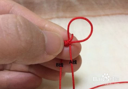 单根绳子编织手链方法