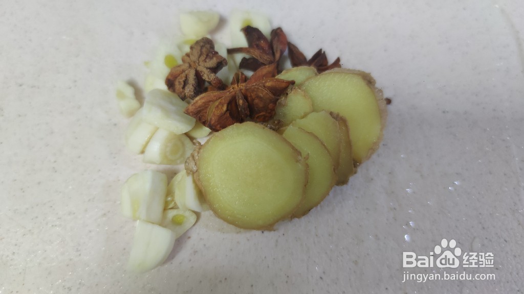 西红柿土豆烧牛腩