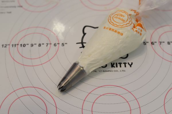 万圣节南瓜杯子蛋糕