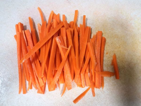 西兰花炒胡萝卜