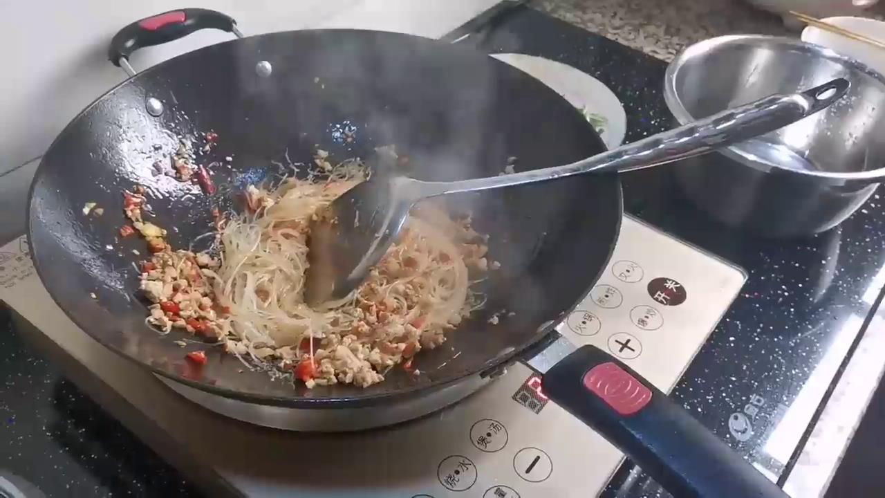 如何制作蚂蚁上树