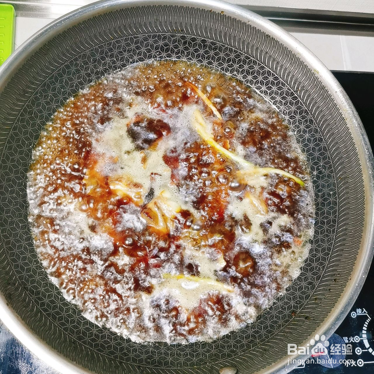 酱香土豆炖排骨的做法