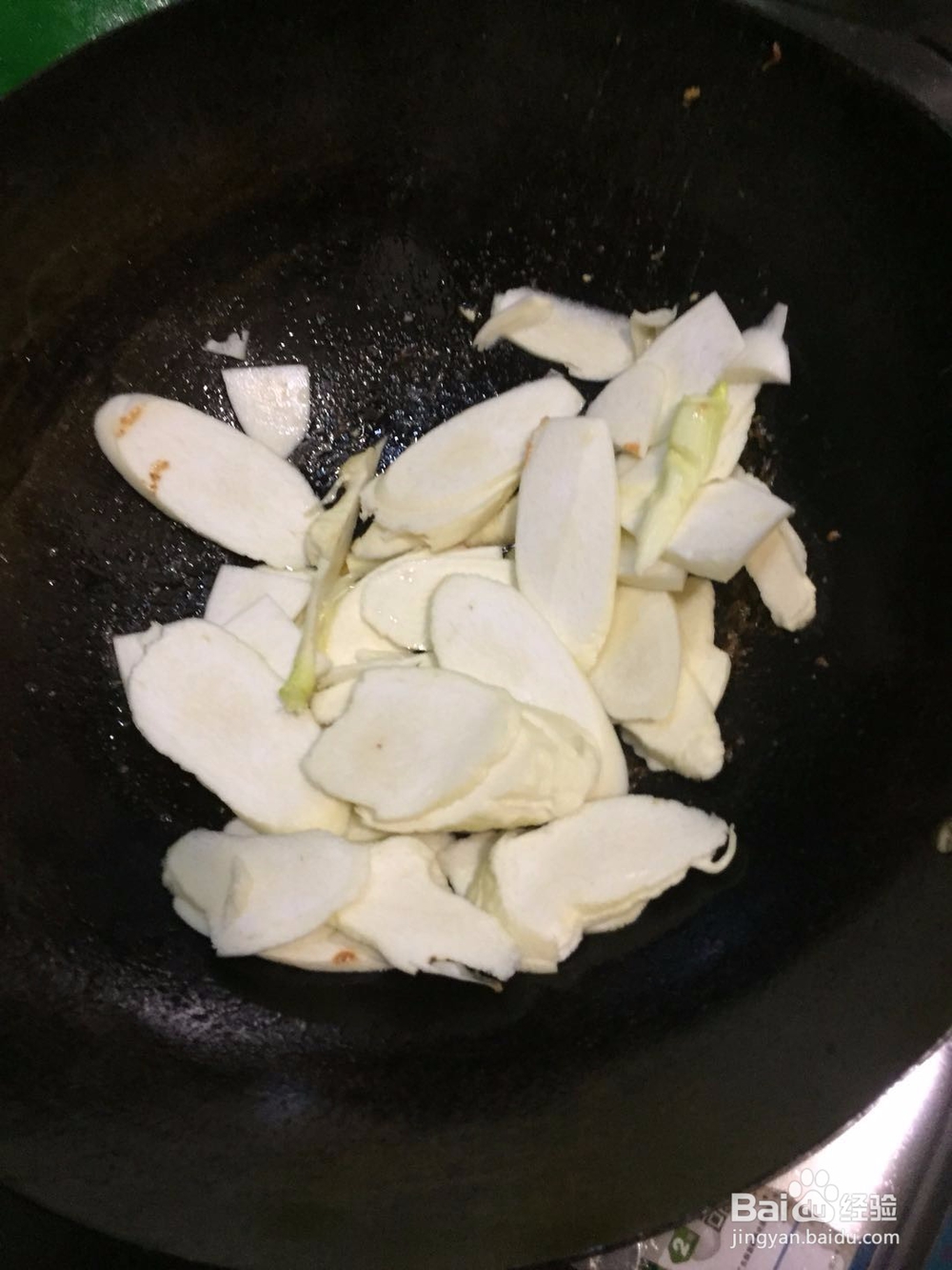 生抽炒茭白的做法
