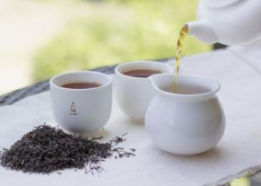 哪个时间段最好不要喝茶？