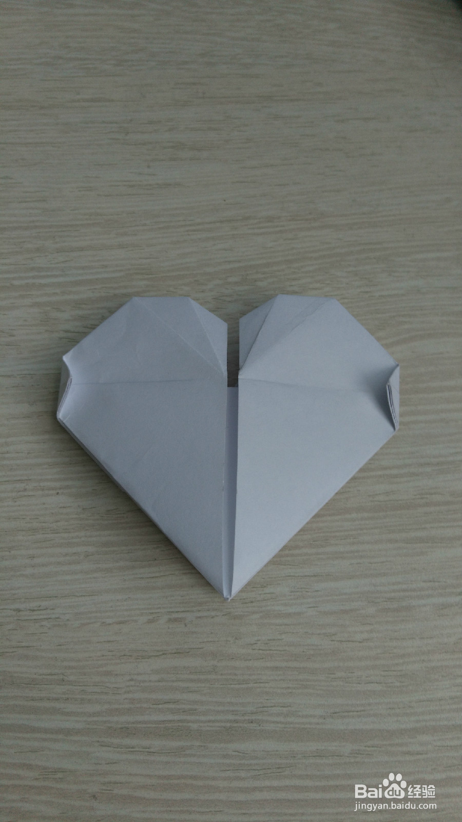 如何用纸折简易爱心