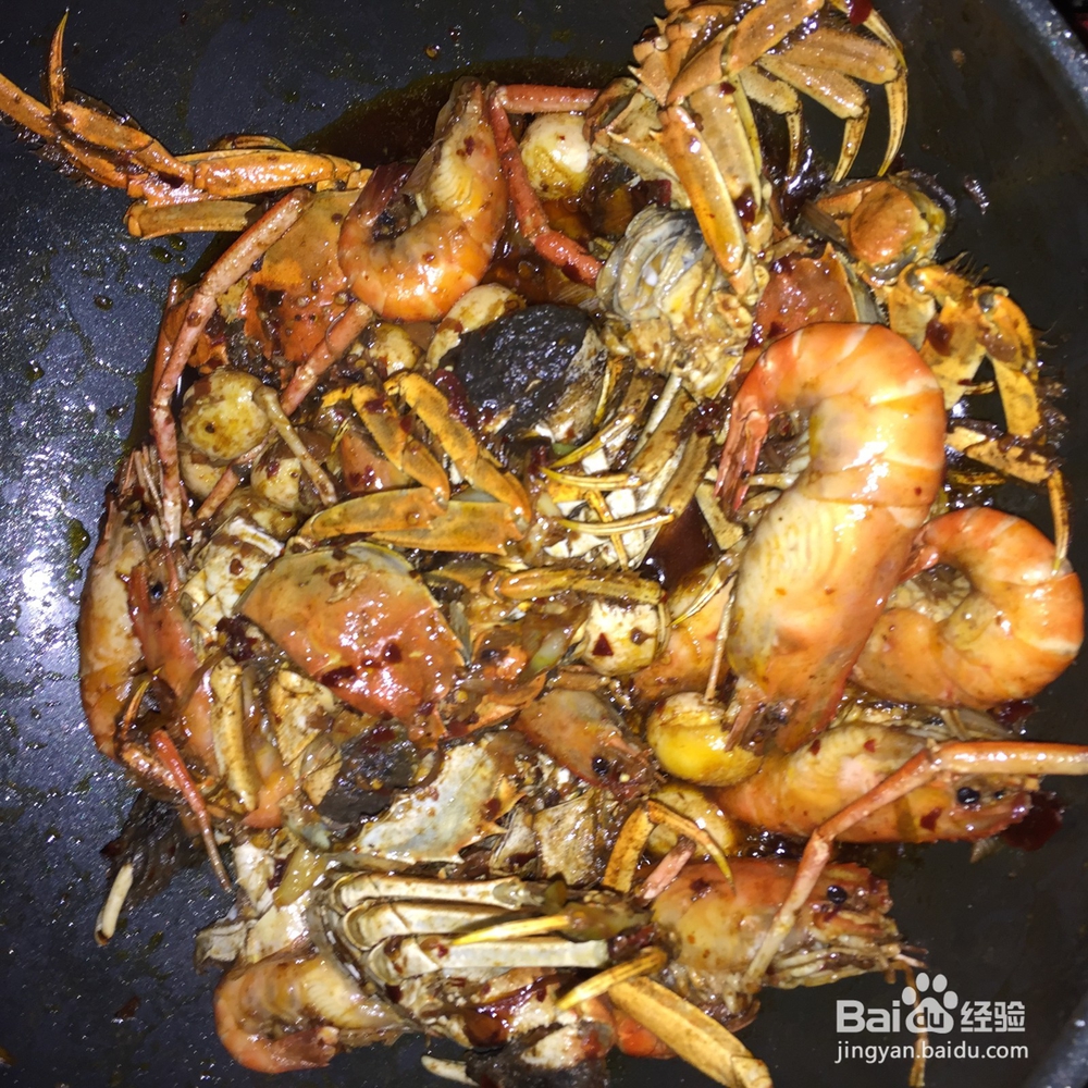 <b>油焖螃蟹鲜虾鹌鹑蛋</b>