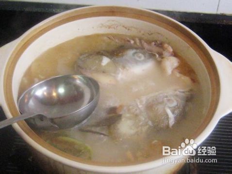 青鱼头萝卜丝汤的作法