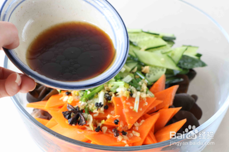 凉拌黄瓜黑木耳的做法