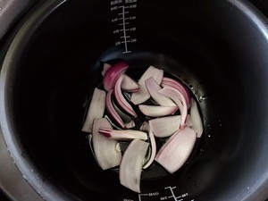 牛肉西红柿炖土豆家常