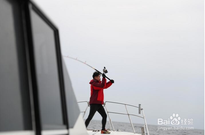 海杆的正确抛投方法