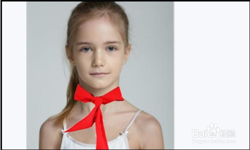 将图片里的人物戴上红领巾