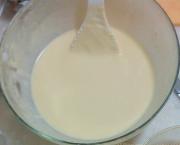 怎样自制蔓越莓奶酪卷