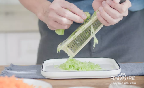 荤素搭配的鲜蔬蒸虾卷怎么做