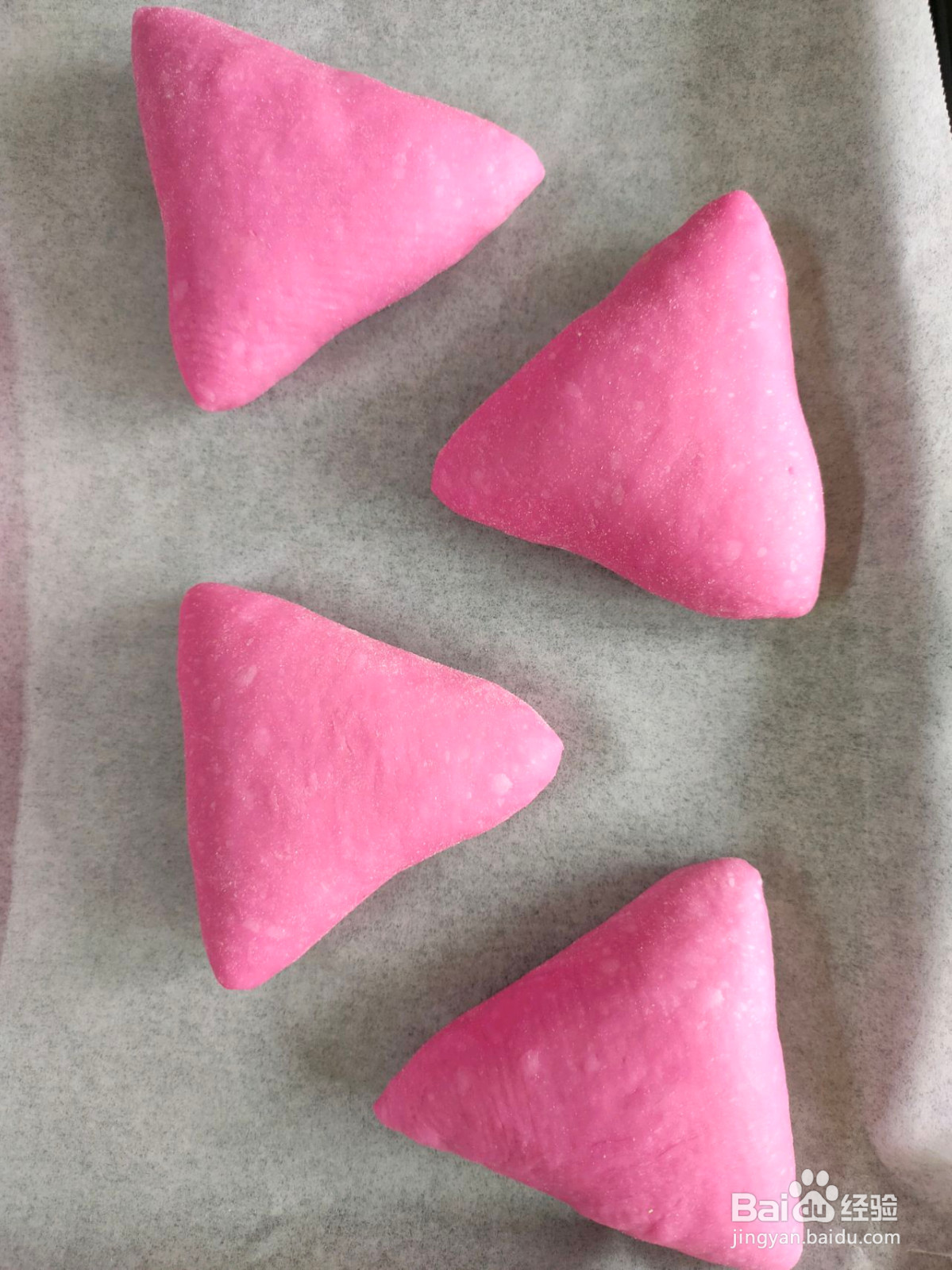 火龙果软欧包的做法