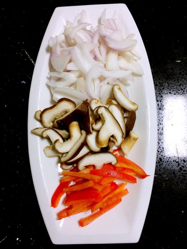 香菇培根炒时蔬