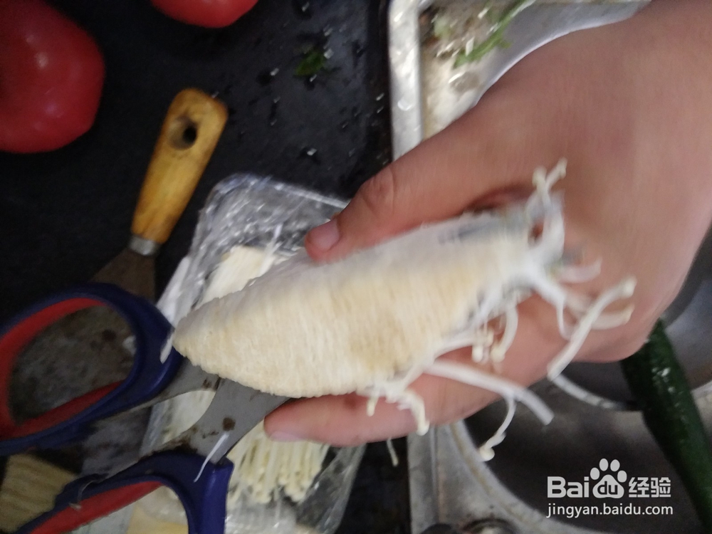 金针菇的根部剪切