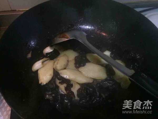 山药炒木耳的做法