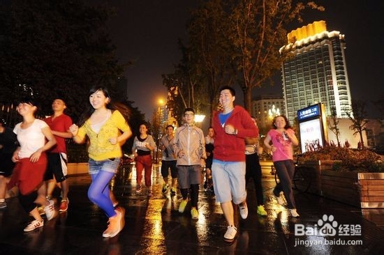 夜跑需要注意什么 夜跑需要什么装备