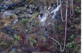 蹦极需要注意什么