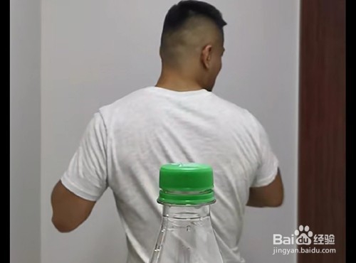 抖音踢瓶盖视频怎么拍