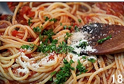 蒜香番茄鳀鱼面