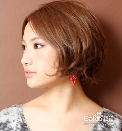 反季个性短发烫发宅女形象大翻身