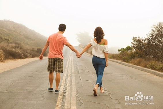 巧用11个恋爱暗示告诉TA