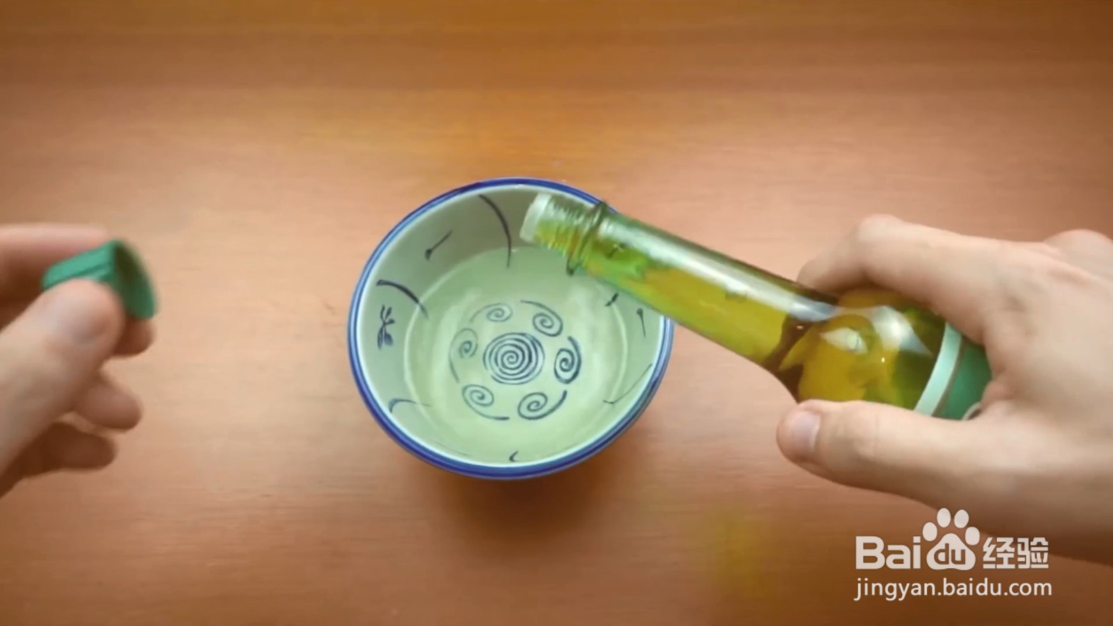 白醋加花露水还有这用处，放卫生间可以去除异味