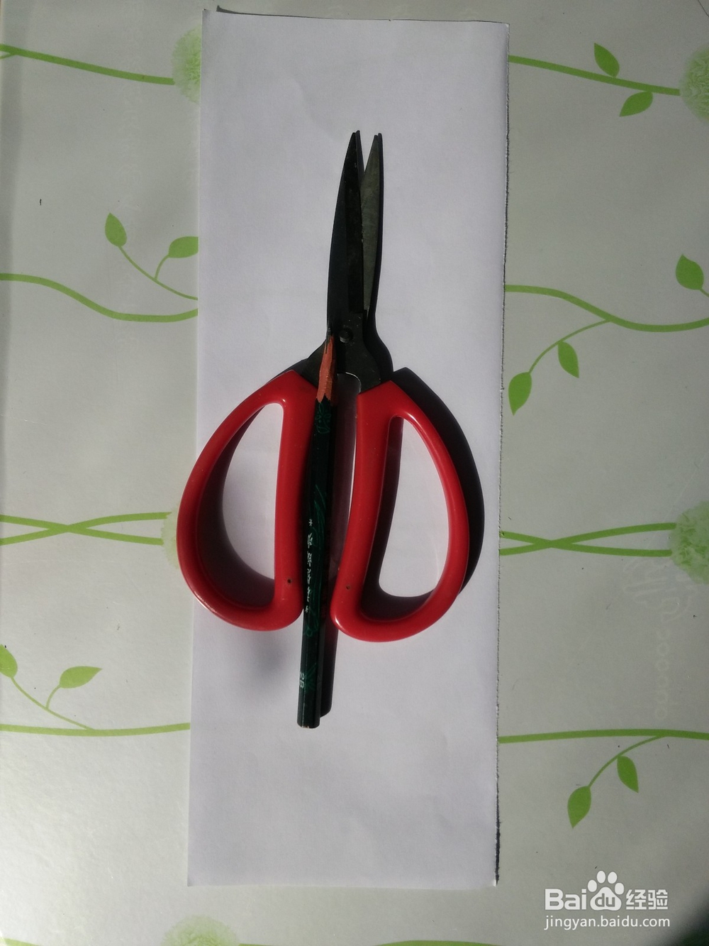剪纸——怎么剪连衣裙（二连方连续剪纸）