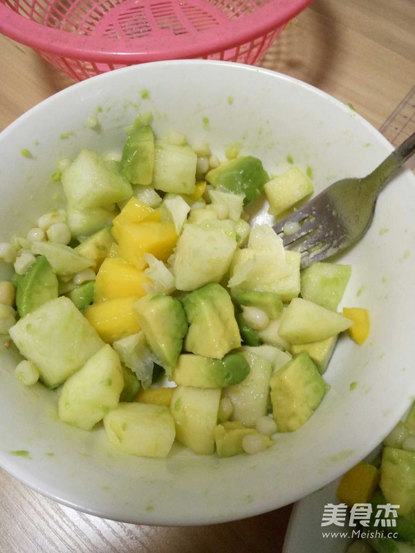 牛油果水果沙拉