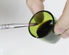 白斑遮盖液怎么使用