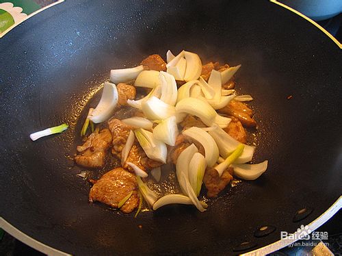 美味鸡柳炒红萝卜