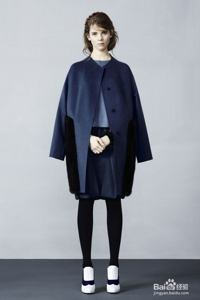 矮个女生秋冬如何穿搭大衣才能看起来显高?