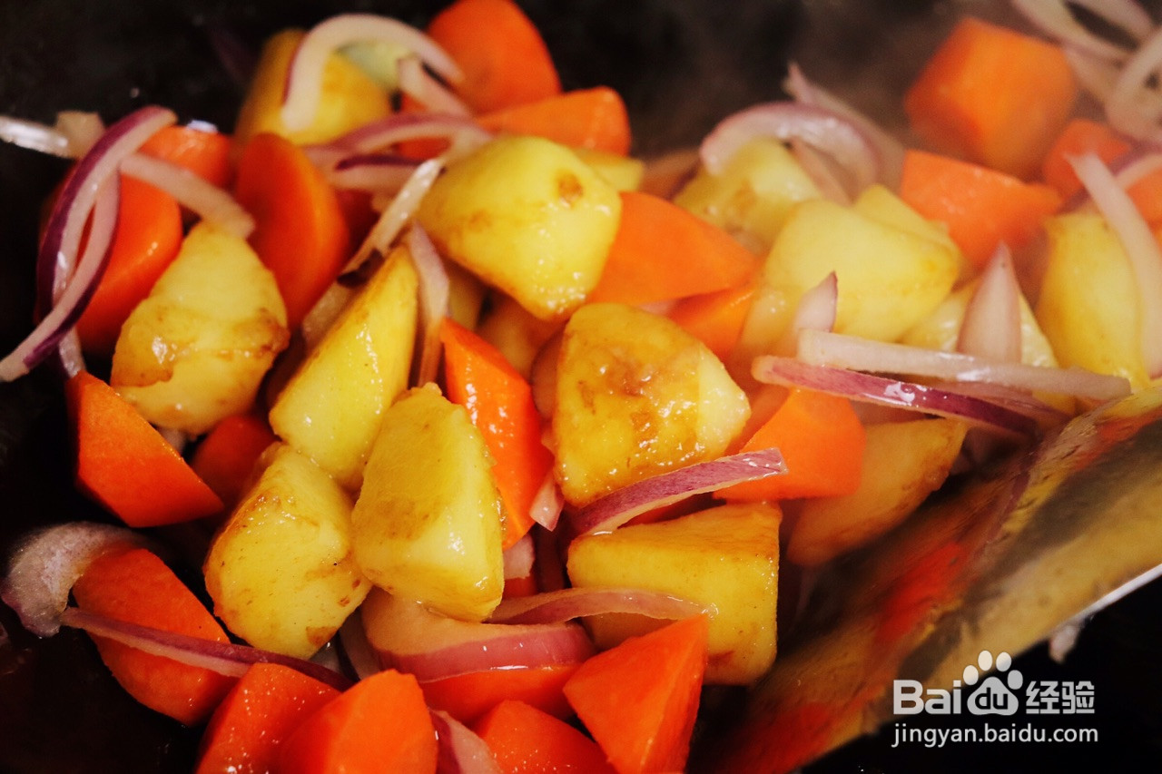 胡萝卜土豆炖牛腩的做法