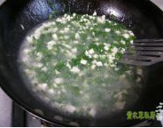 野生荠菜豆腐羹