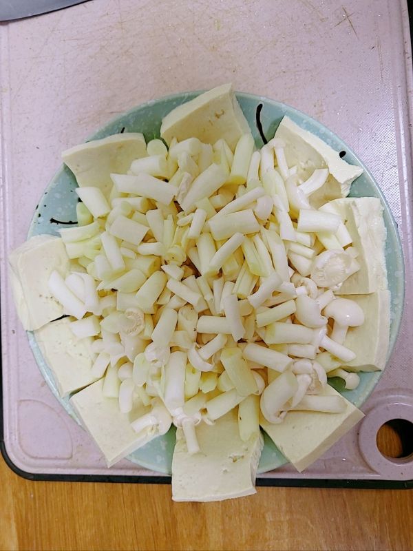剁椒蒸沙巴鱼片