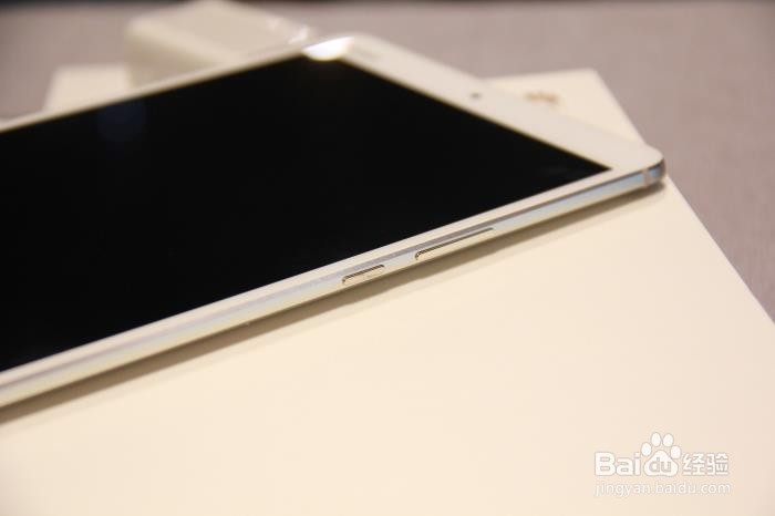 华为平板M3真机开箱体验和屏幕贴膜操作技巧指导