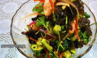 如何自制爽口凉拌黄瓜黑木耳？