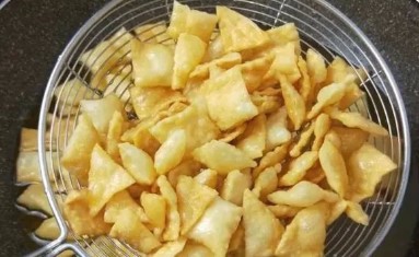 饺子皮也能做零食